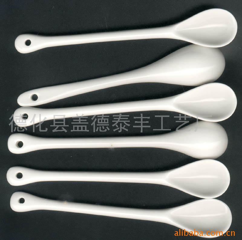 陶瓷小汤匙(图)