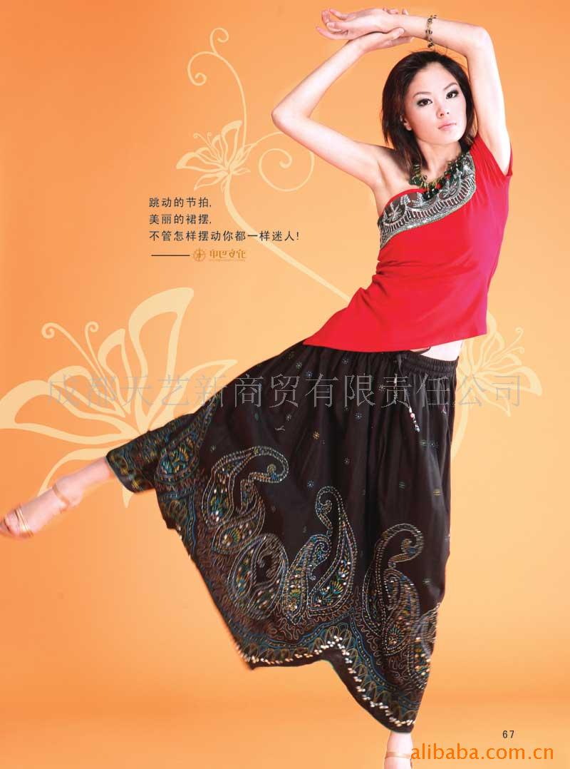 批发市场民族服装服饰,外贸服饰,混批服装