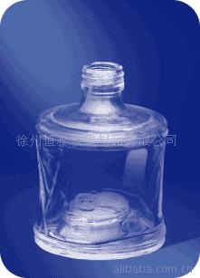 各种玻璃瓶,酒瓶,酱菜瓶,香水瓶,等