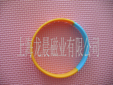 Ĺ轺ֻµ