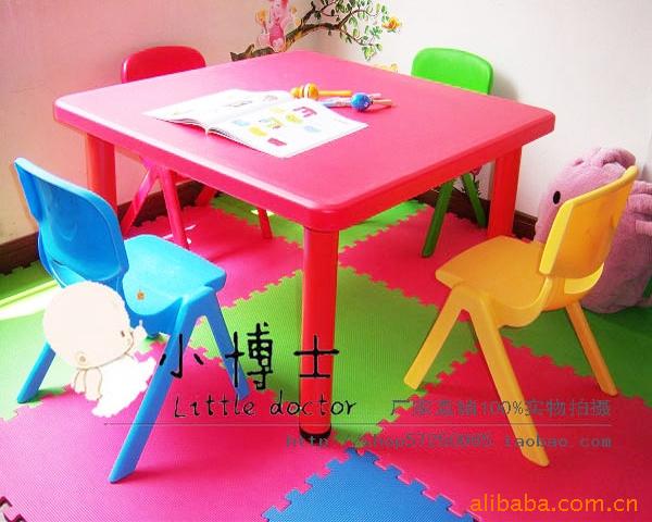桌椅板凳/塑料桌子/学习文具桌椅批发/课桌椅系