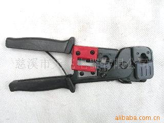 ǯ