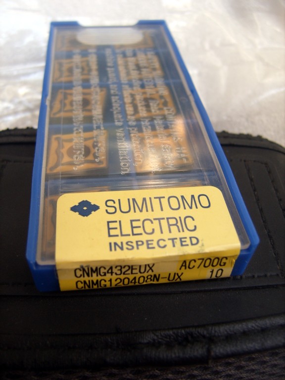 סƬCNMG120404N/SUT1200A