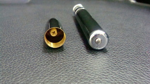 ¼