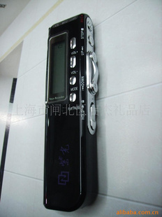 上海批发原装紫光录音笔.2GB带外响.特价