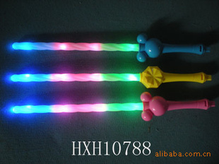 HXH10788各种口哨闪光棒,厂价直销,价格实惠