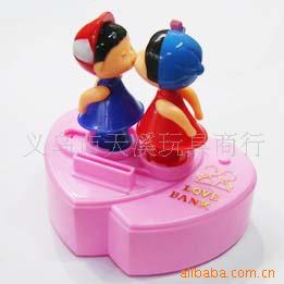 音乐储钱罐,新奇心形储钱罐,新奇创意爱心玩具,吻娃