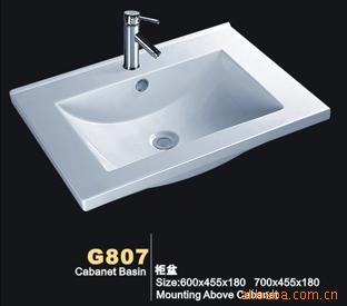 G807