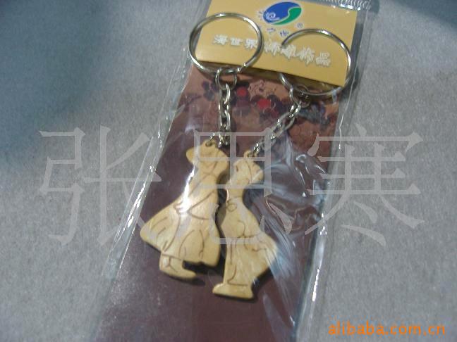 批发椰雕椰子壳饰品工艺品情侣手机链钥匙链