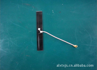 20OA2N4,用于WCDMA/HSPA系统的PCB板3G偶极天线