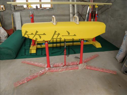 体操训练器材厂家直销平衡木跳马起跳板等体育器材
