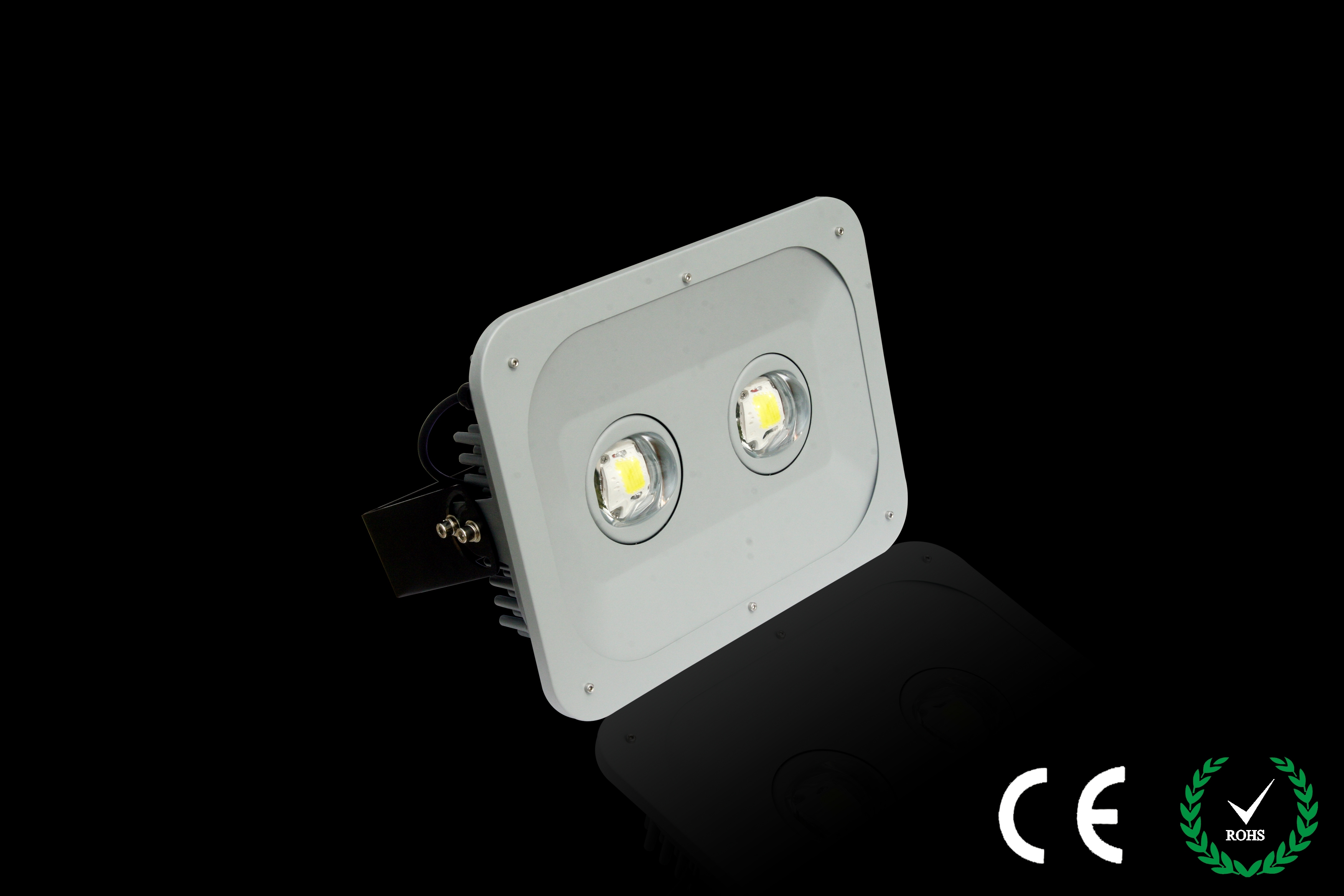 ƷLEDͶ140W