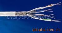 С粼