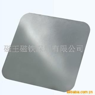 大量包装用铁片和钕铁硼磁铁