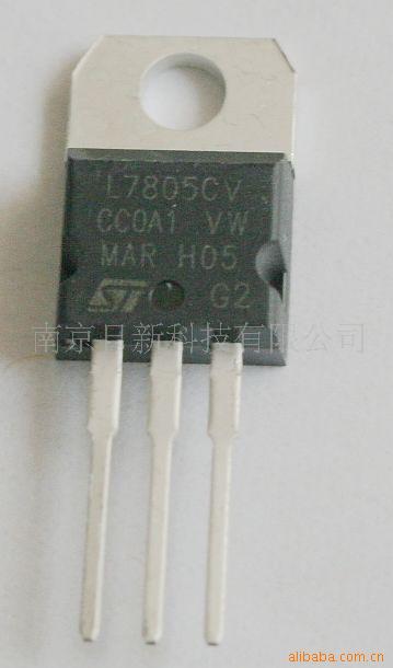 ѹ78L05