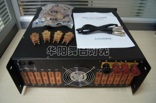 12·4000W