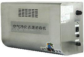 侻