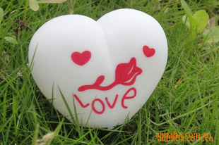 Ʒlove߲Сҹ/ʹͷ