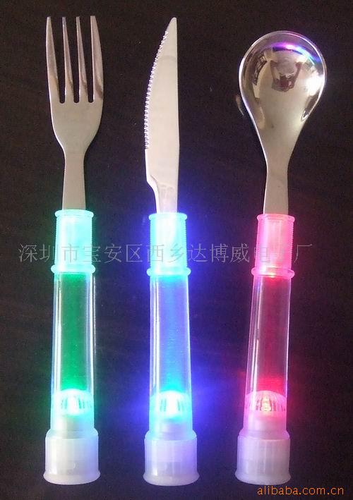 LED;