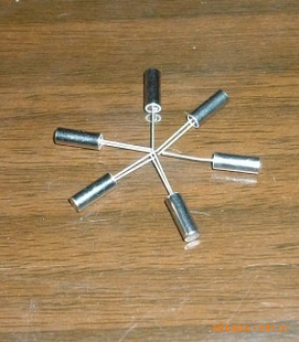 3*8,32768HZƷг