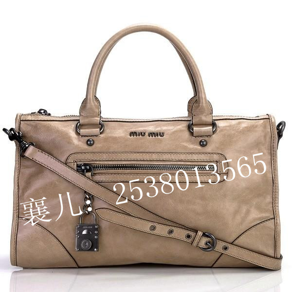 Ƥб0042