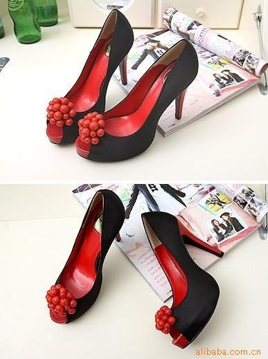Ь2010SHOES