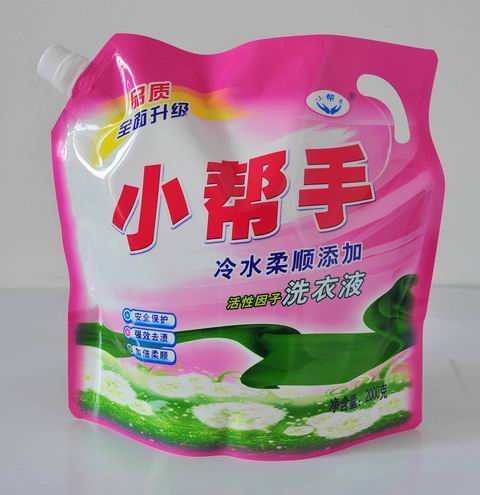 洗衣液要越于洗衣粉,洗衣液温和不刺激,