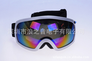 ߸˶Ʒ720PǶ¼ջѩĦг羵