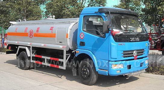 东风多利卡油罐车主要技术参数表