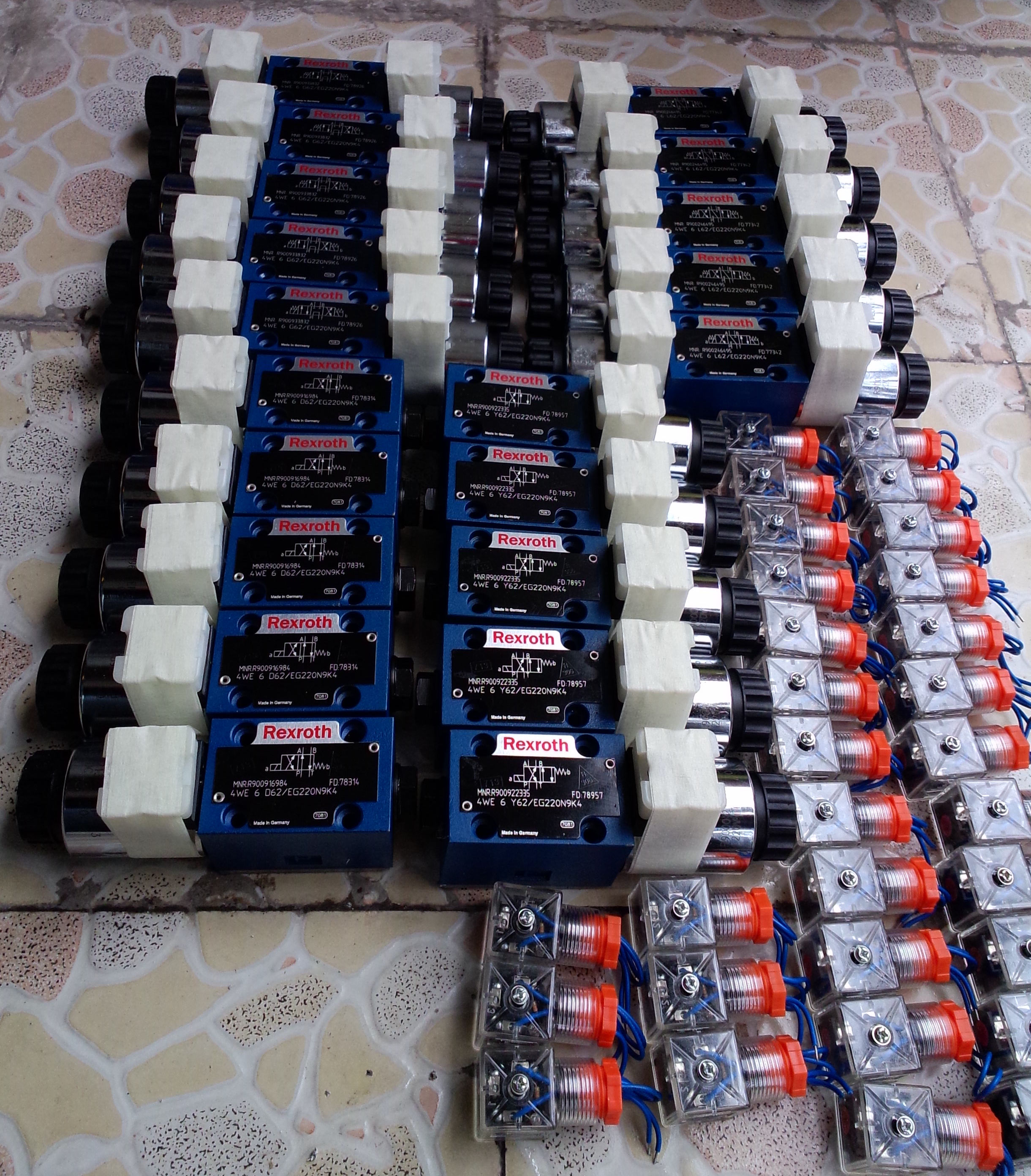 MKD071B-061-KG0-KN