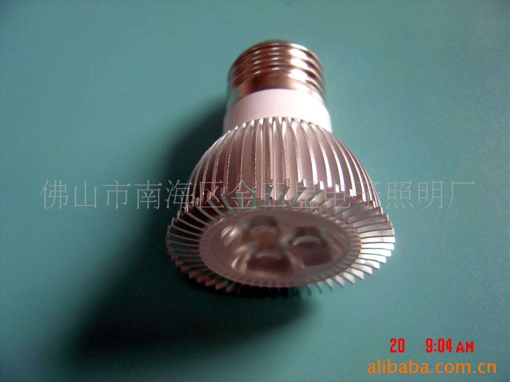 E27/3X1LEDƱơ