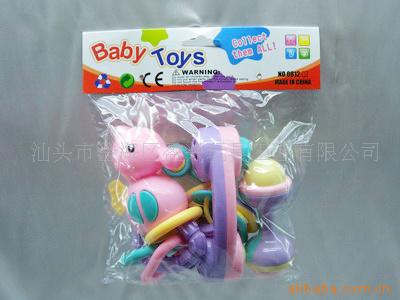 塑料儿童玩具婴儿摇铃组合