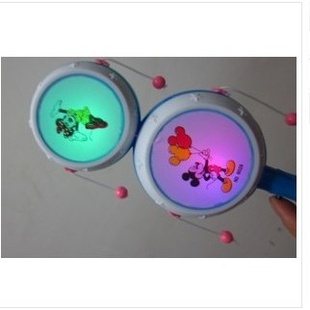 3ϲͨͼ߲ʲ˹Ӥĺҡ巢ҹ