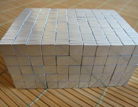 供应镀锌强磁钕铁硼方块磁铁F20*10*5MM