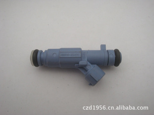 现代汽车35310--2G300喷油嘴