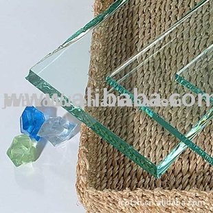 /񷨲///glass