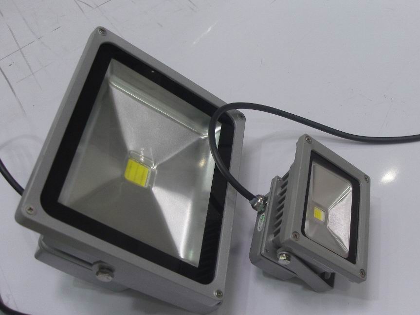 LEDͶ