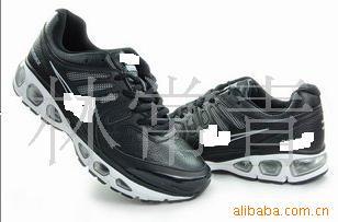 [1˫]NIKEI2010Ь˶Ь