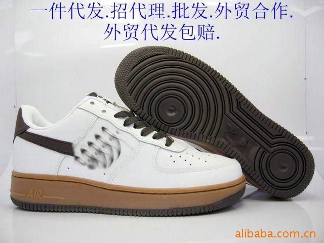 ֱNIKeAЬ
