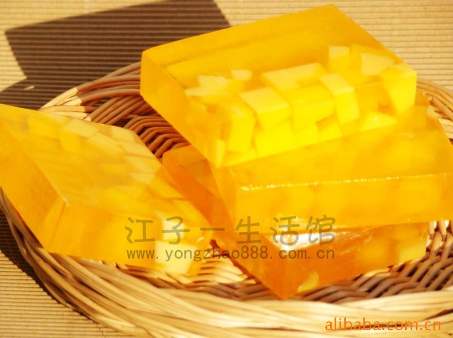 柠檬木瓜棕榈油手工精油香皂