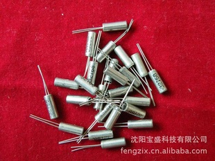 全新圆柱原装进口无源晶振石英晶振32768Hz3*8mm