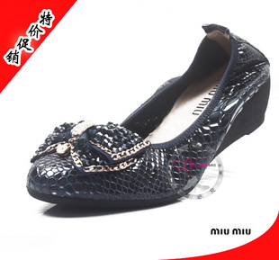 miumiuŮЬˮ괮鵥Ьʯͷ׷ƤŮЬ799-16