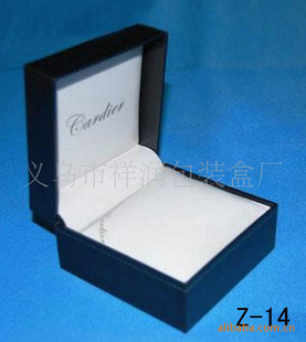 款式新颖不易损纸类包装制品