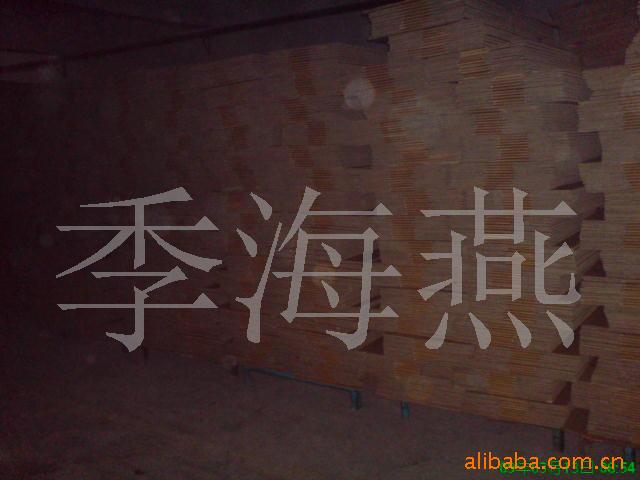提供瓦楞纸纸箱,E坑纸箱,啤盒加工
