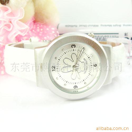 DC-4013W米奇男士手表(图)