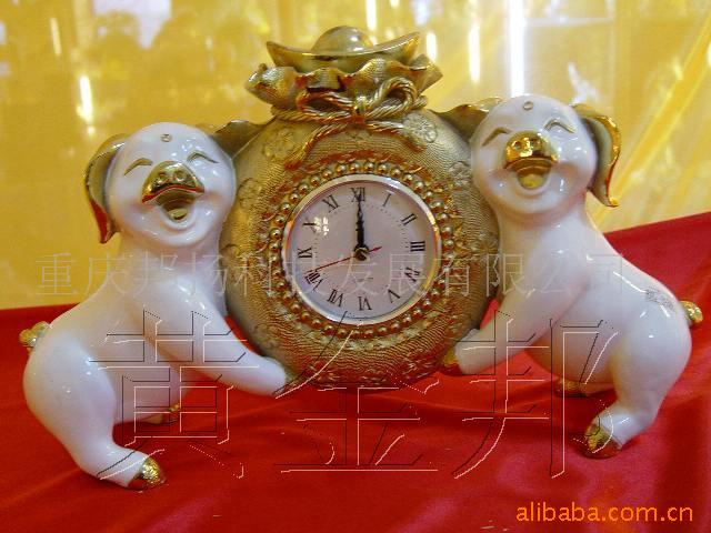 十二生肖猪台钟