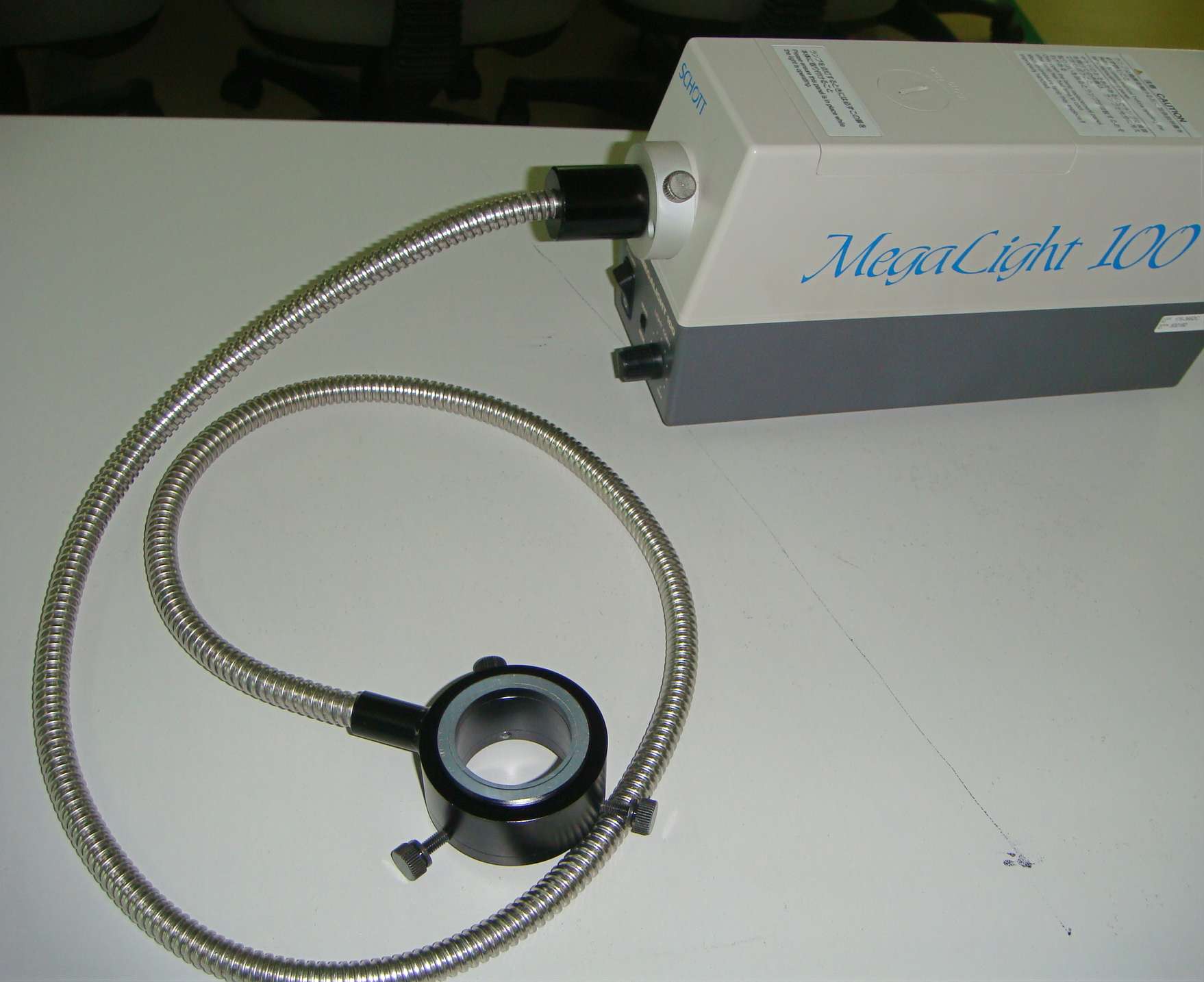 SCHOTT±عԴmegalight100