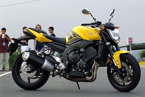 零售雅马哈FZ1摩托车促销价