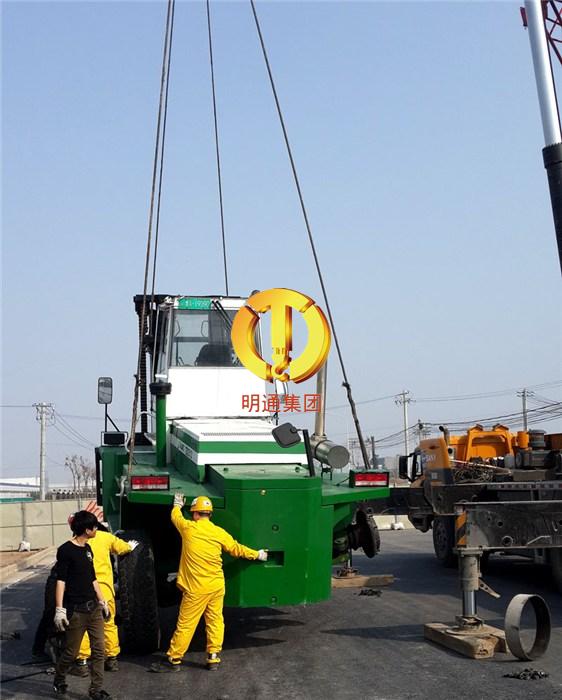 明通集团面向江苏地区医药行生产车间提供精密设备搬运安装服务