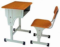 厂家直销的学生课桌椅、型号多种欢迎定制